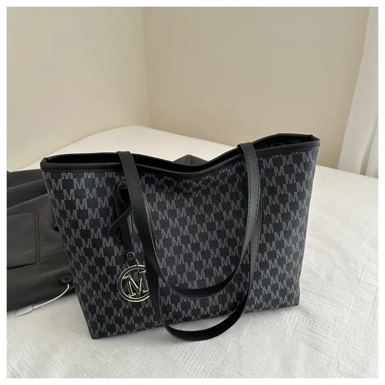 Women's Large Capacity Underarm Bag with Leather Strap — feature 35