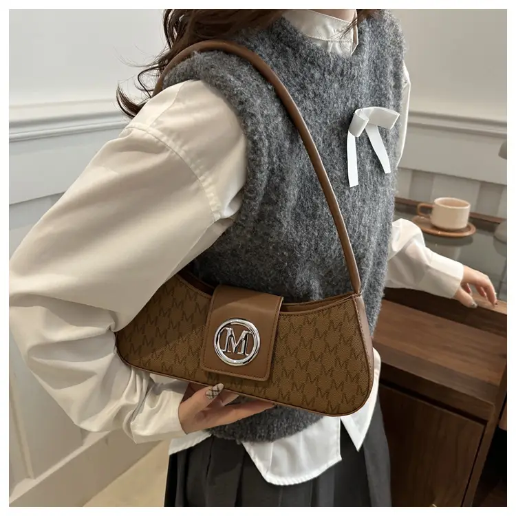White Letter Pattern Shoulder Bag for Women 2025 — feature 14