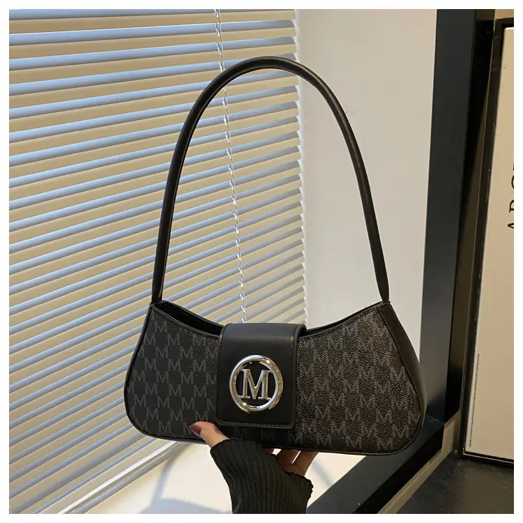 White Letter Pattern Shoulder Bag for Women 2025 — feature 22