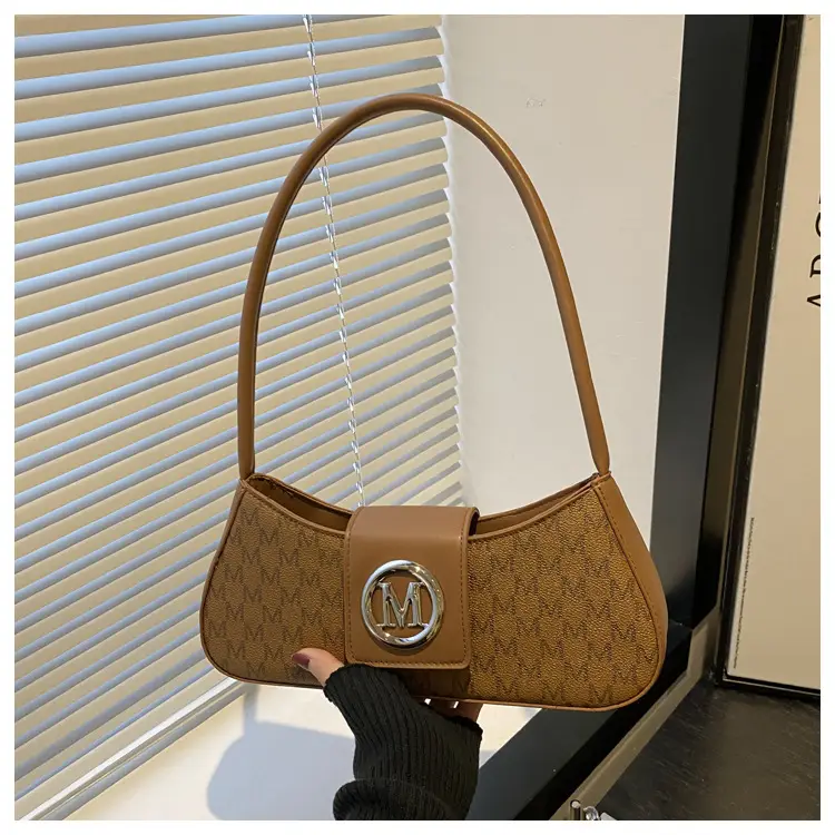 White Letter Pattern Shoulder Bag for Women 2025 — feature 23