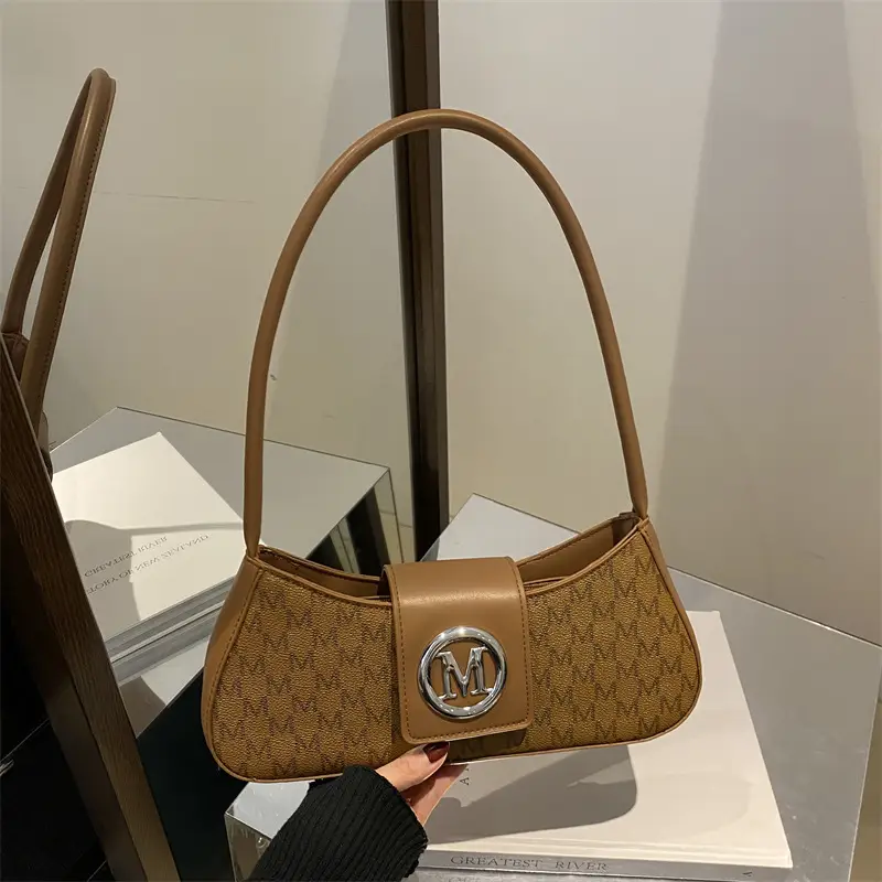 White Letter Pattern Shoulder Bag for Women 2025 - Image 3