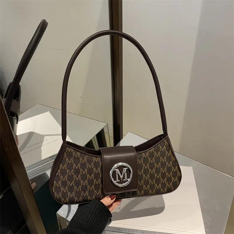 White Letter Pattern Shoulder Bag for Women 2025 - Image 4