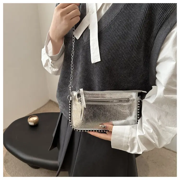 Gold Metallic Crossbody Bag with Chain Strap — feature 10