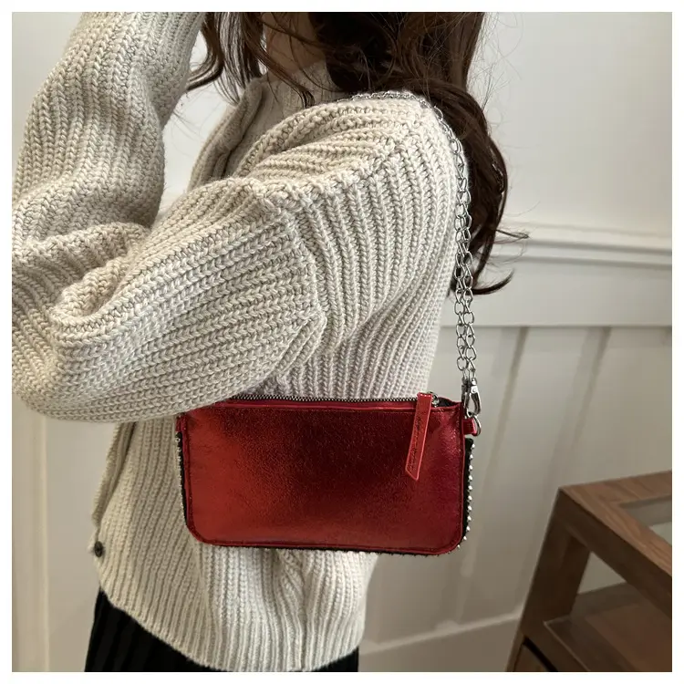 Gold Metallic Crossbody Bag with Chain Strap — feature 14