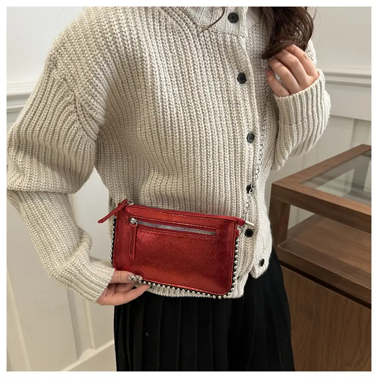 Gold Metallic Crossbody Bag with Chain Strap — feature 15