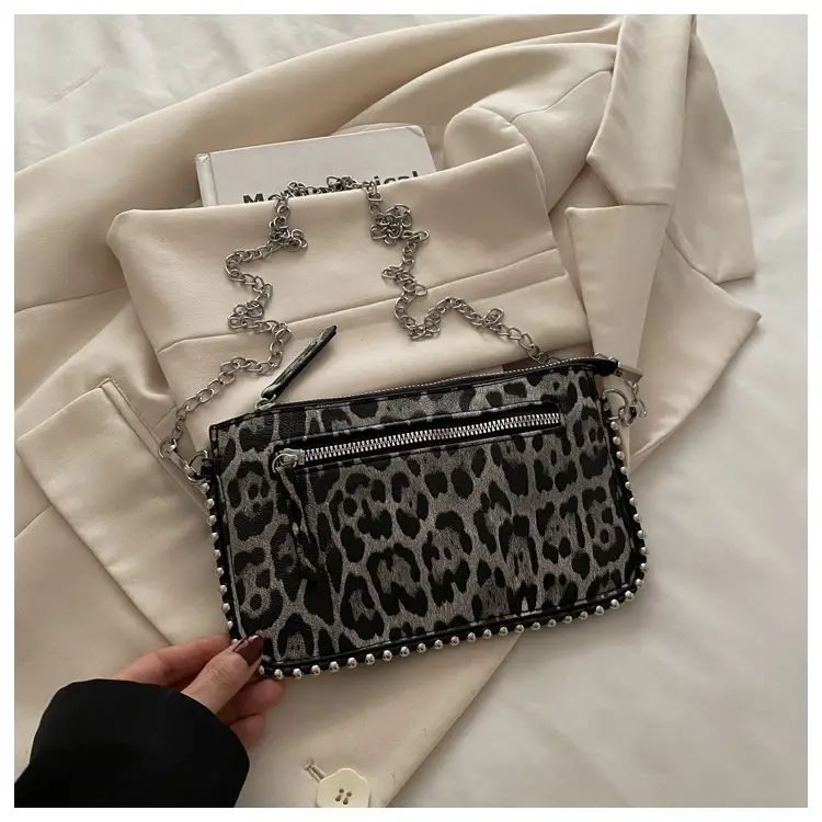 Gold Metallic Crossbody Bag with Chain Strap — feature 30