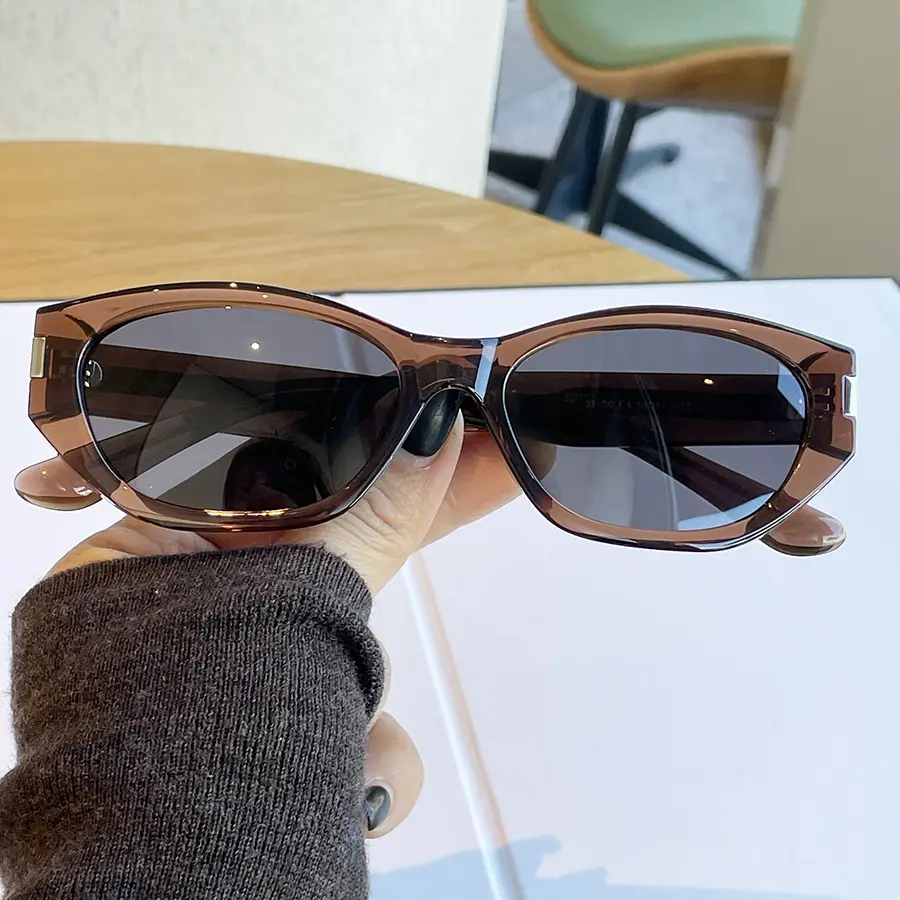 2025 New Cat's Eye Sunglasses Women Men Retro Round Face Polarized UV Protection