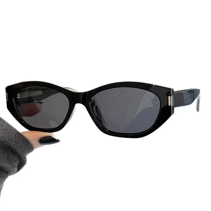 2025 New Cat's Eye Sunglasses Women Men Retro Round Face Polarized UV Protection