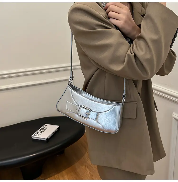 Red Leather Shoulder Messenger Bag for Women 2025 — feature 17