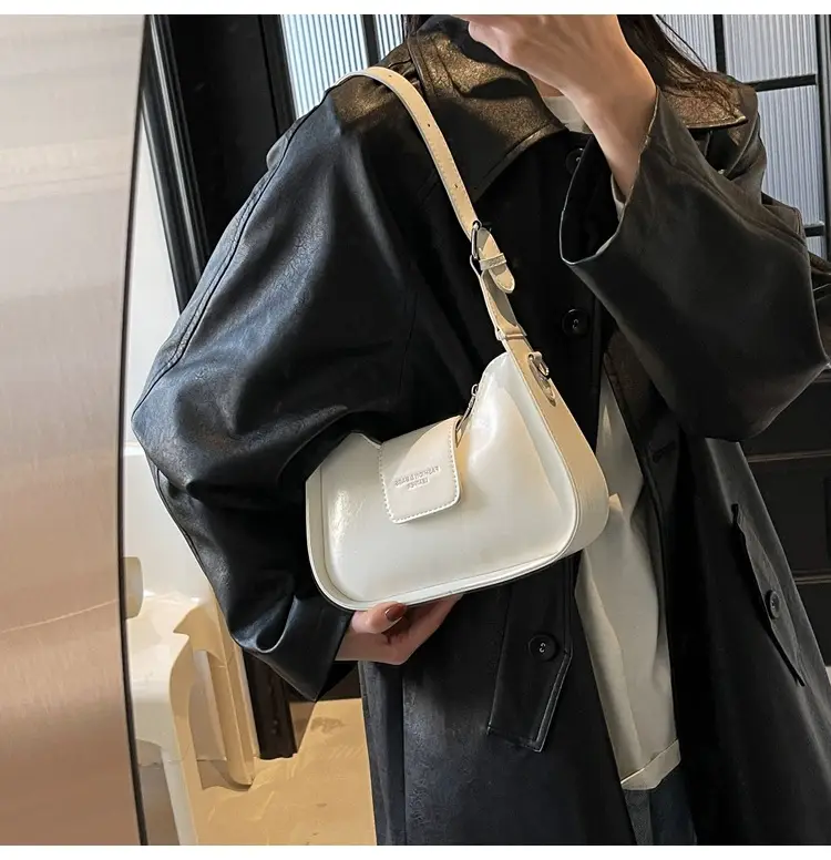 Women's Beige Leather Shoulder Bag with Silver Strap — feature 18