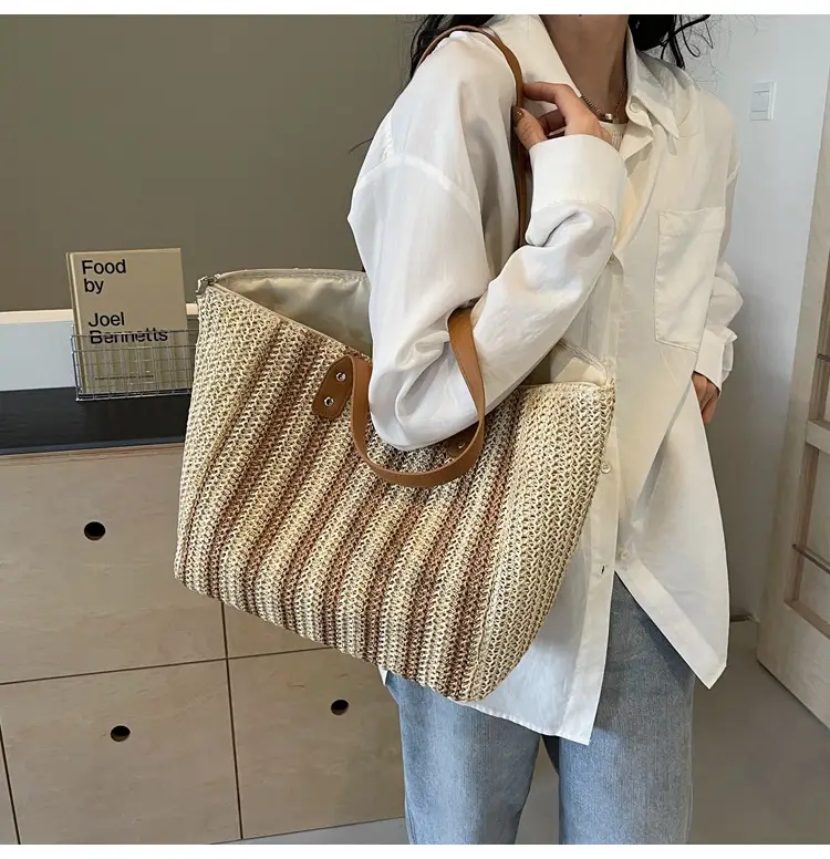 Western Style Women's Striped Stripe Shoulder Bag 2025 — feature 8
