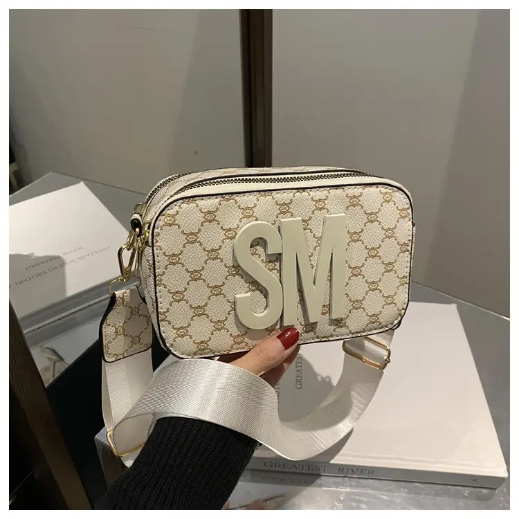2025 Spring Letter Crossbody Bag Brown Gold — feature 20