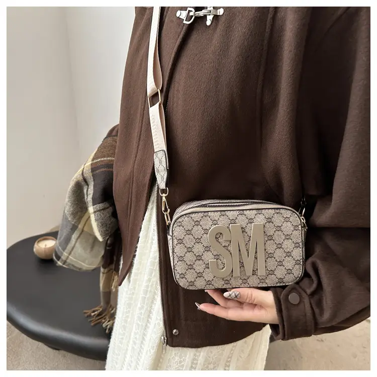 2025 Letter Small Square Shoulder Bag for Women — feature 16
