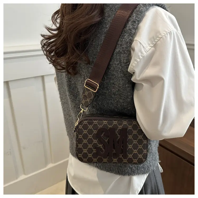 2025 Letter Small Square Shoulder Bag for Women — feature 27