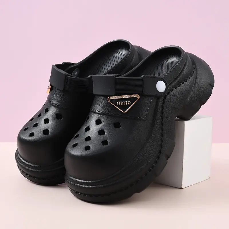 Thick-soled hole shoes women's summer outdoor wear heightening non-slip toe-covered EVA breathable non-smelly feet wear-resistant beach slippers - Image 6