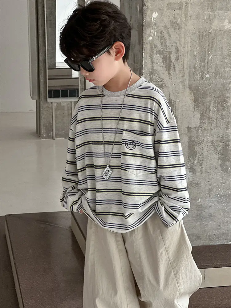 Boys Striped Long Sleeve T-Shirt Medium to XL - Image 4