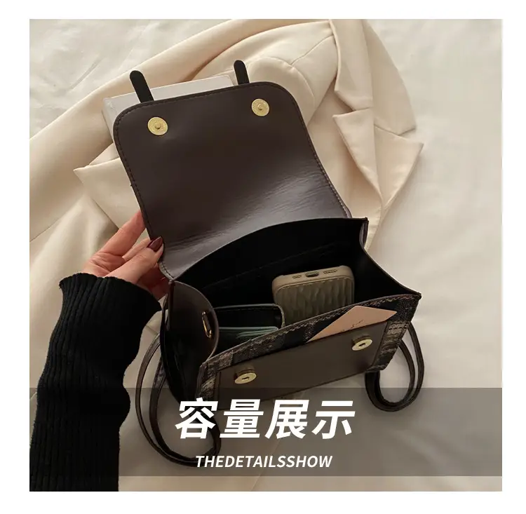 British College Style Plaid Shoulder Bag for Women — feature 8