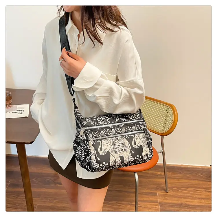 Women's Printed Oxford Shoulder Bag 2024 Large Capacity — feature 25