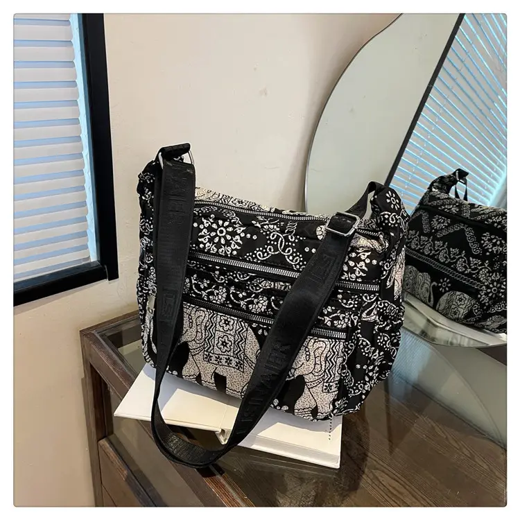 Women's Printed Oxford Shoulder Bag 2024 Large Capacity — feature 34
