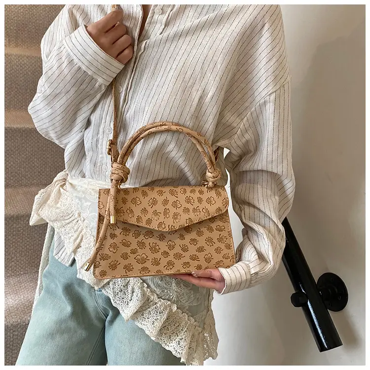 Retro Embossed PU Women's Shoulder Bag Brown — feature 13