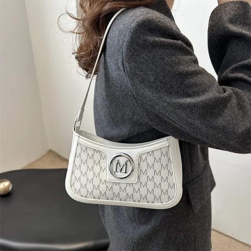 White Letter Print Shoulder Bag for Women - Image 5