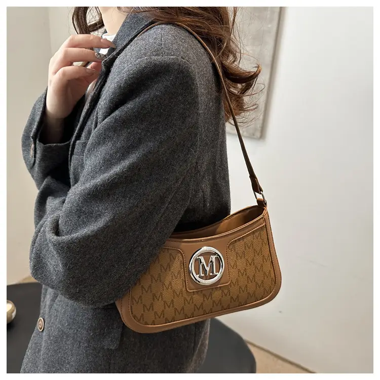 White Letter Print Shoulder Bag for Women — feature 14