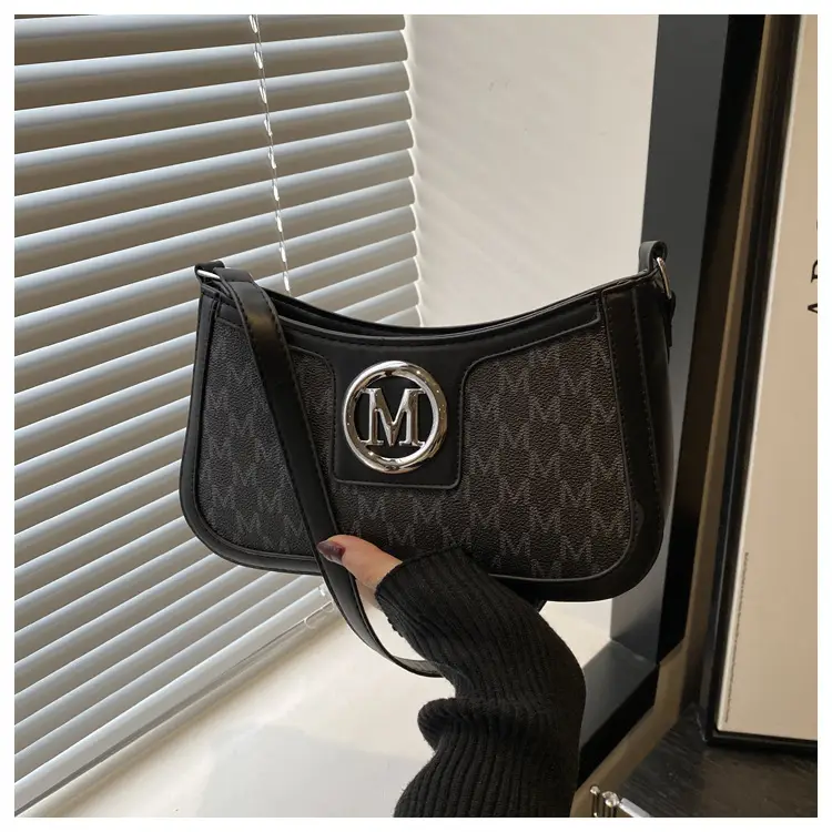White Letter Print Shoulder Bag for Women — feature 23