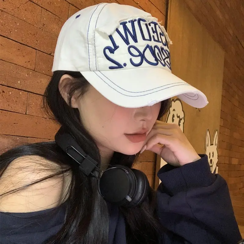 Korean Style Embroidered Baseball Cap for Men Women - Image 4