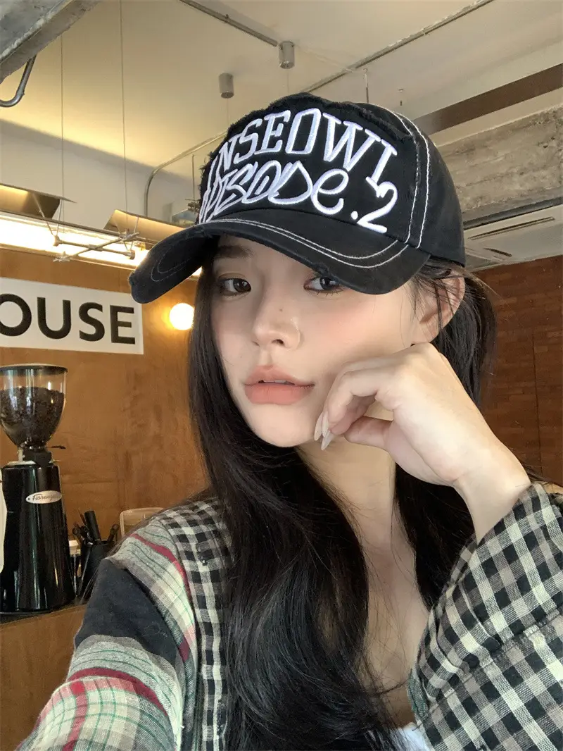 Korean Style Embroidered Baseball Cap for Men Women — feature 7