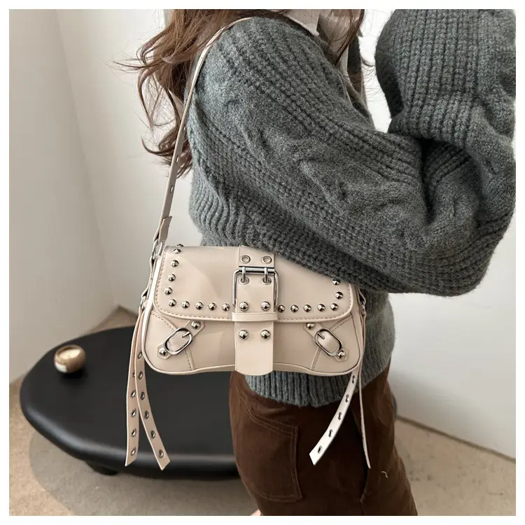 2025 New Commuter Crossbody Bag with Personalized Rivets — feature 12