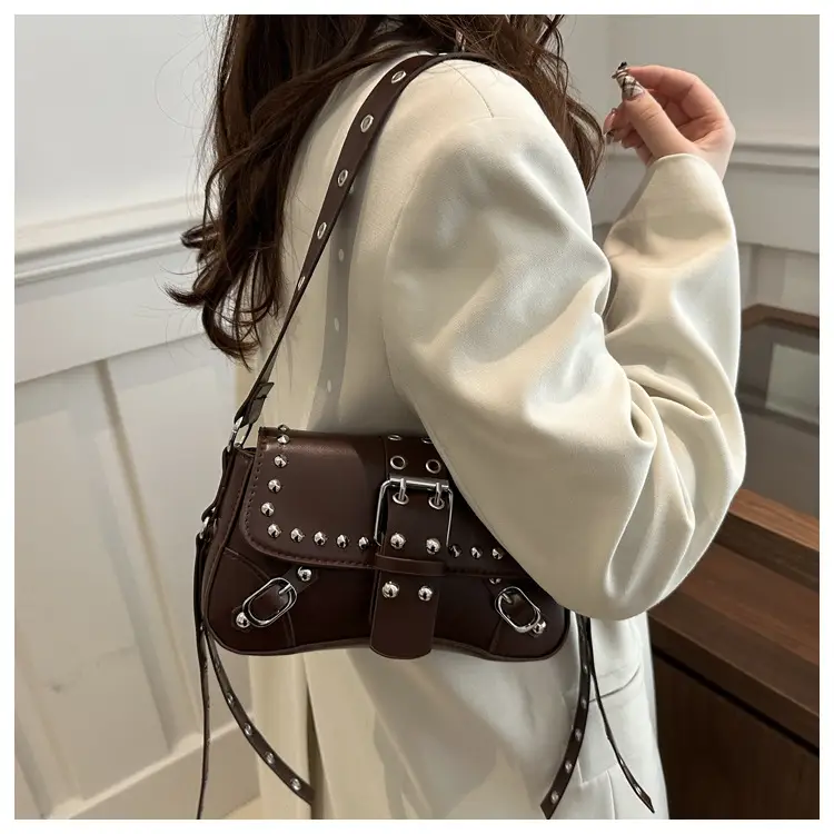 2025 New Commuter Crossbody Bag with Personalized Rivets — feature 13