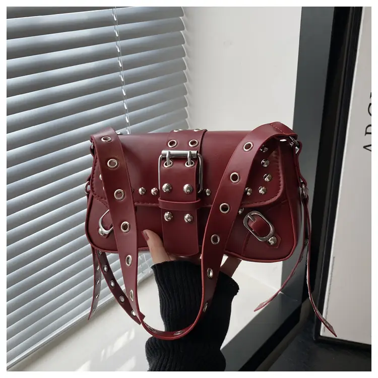 2025 New Commuter Crossbody Bag with Personalized Rivets — feature 20