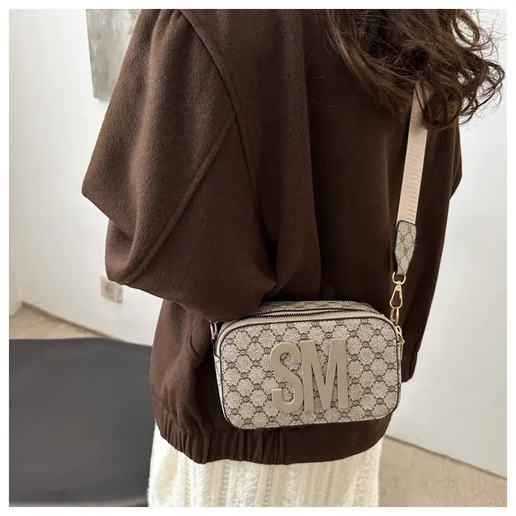 Women's Retro Crossbody Bag with Letter Print — feature 11