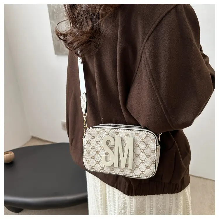 Women's Retro Crossbody Bag with Letter Print — feature 15