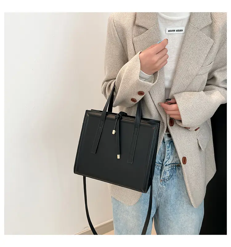 Women's Pink Square Shoulder Bag 2025 New Style — feature 16