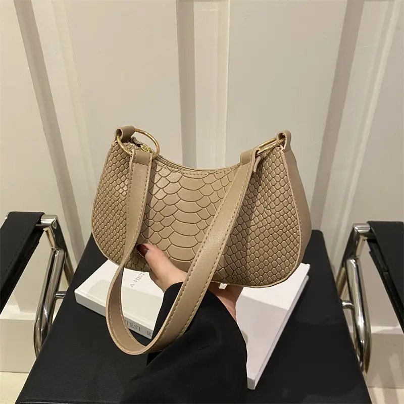 Black Croc Textured Shoulder Bag for Women 2024 - Image 7