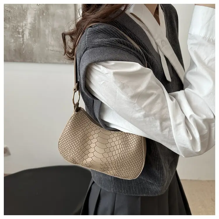 Black Croc Textured Shoulder Bag for Women 2024 — feature 7