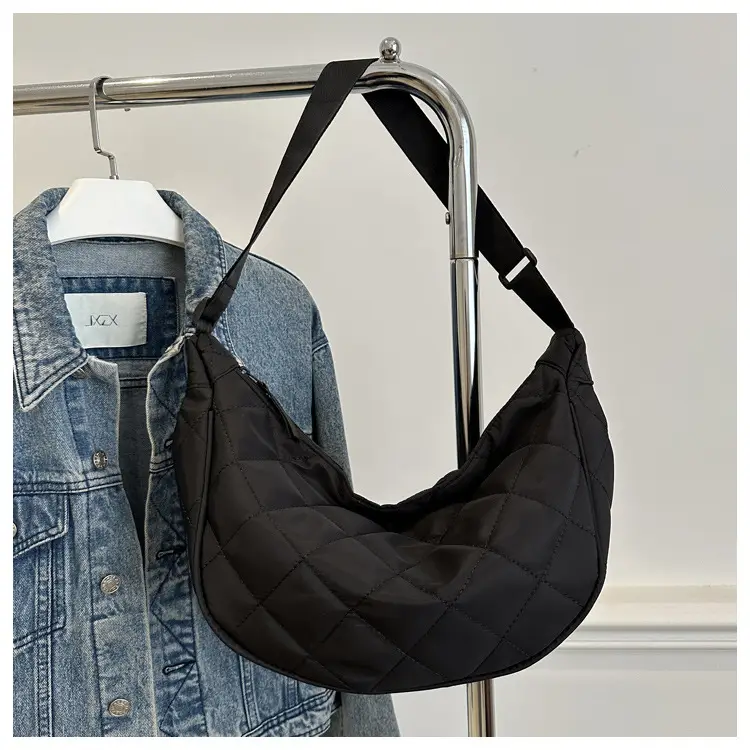 Large Capacity Rhombic Embroidery Shoulder Bag Women — feature 22