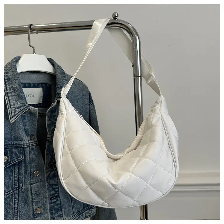 Large Capacity Rhombic Embroidery Shoulder Bag Women — feature 24