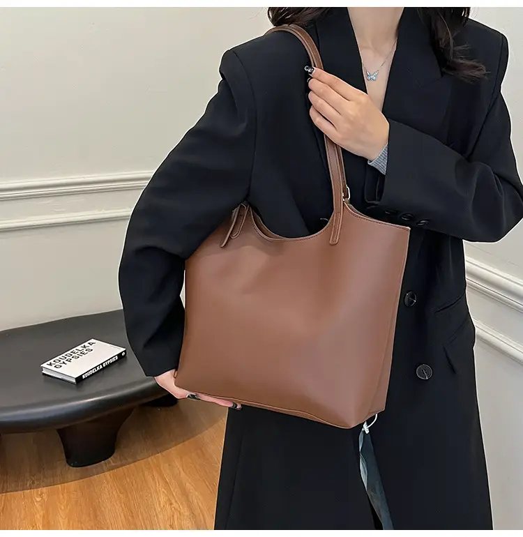 Women's Large Capacity Tan Shoulder Bag 2025 — feature 10