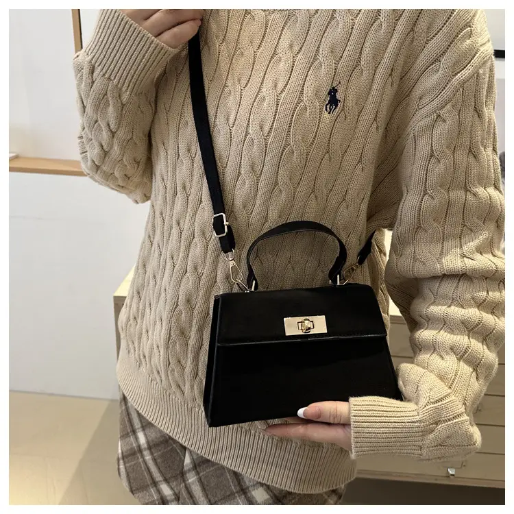 Black Retro Shoulder Crossbody Bag 2025 Kelly Style — feature 18