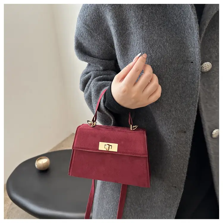 Black Retro Shoulder Crossbody Bag 2025 Kelly Style — feature 8