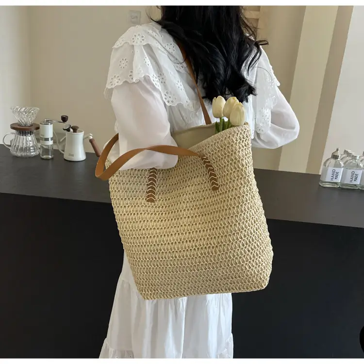 Hollow Straw Shoulder Bag Large Capacity Women — feature 20