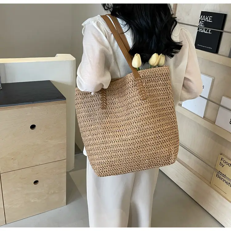 Hollow Straw Shoulder Bag Large Capacity Women — feature 23