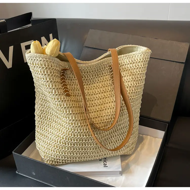Hollow Straw Shoulder Bag Large Capacity Women — feature 26