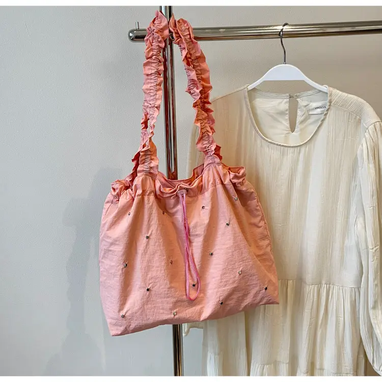 Women's Korean Style Rivet Shoulder Bag Cream — feature 16