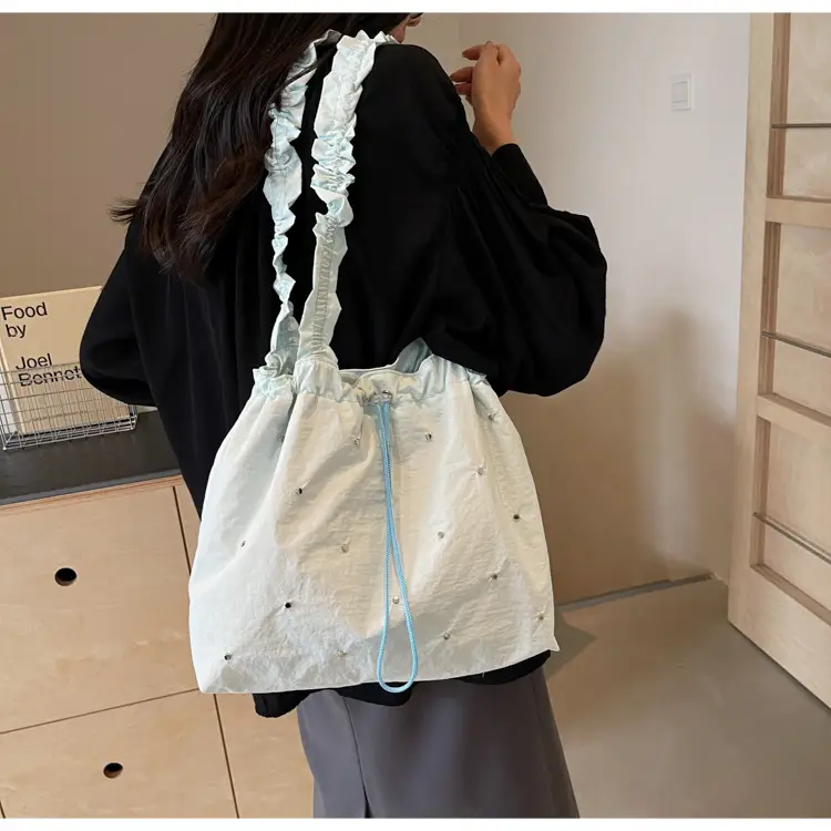 Women's Korean Style Rivet Shoulder Bag Cream — feature 40
