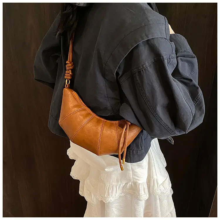 Women's Brown Leather Crossbody Bag with Chain Strap — feature 20