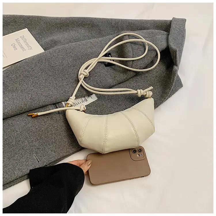 Women's Brown Leather Crossbody Bag with Chain Strap — feature 3