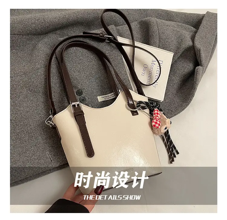 Elegant White Shoulder Bag with Tassel for Women — feature 4